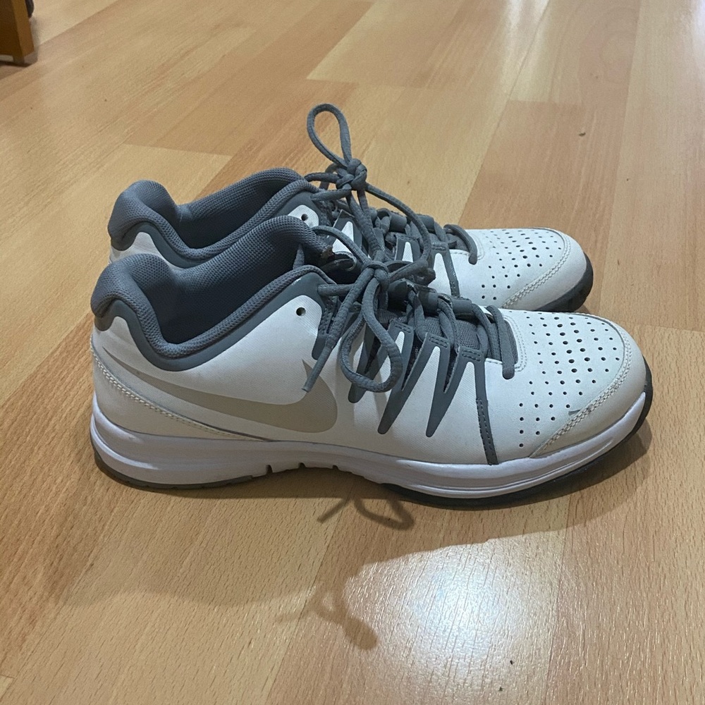 Nike Vapor Court Tennis Shoes
